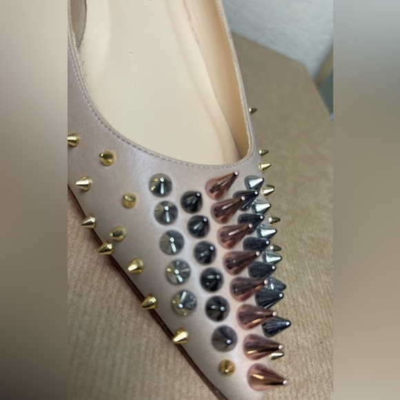 CHRISTIAN LOUBOUTIN Studs - Picture 9 of 9